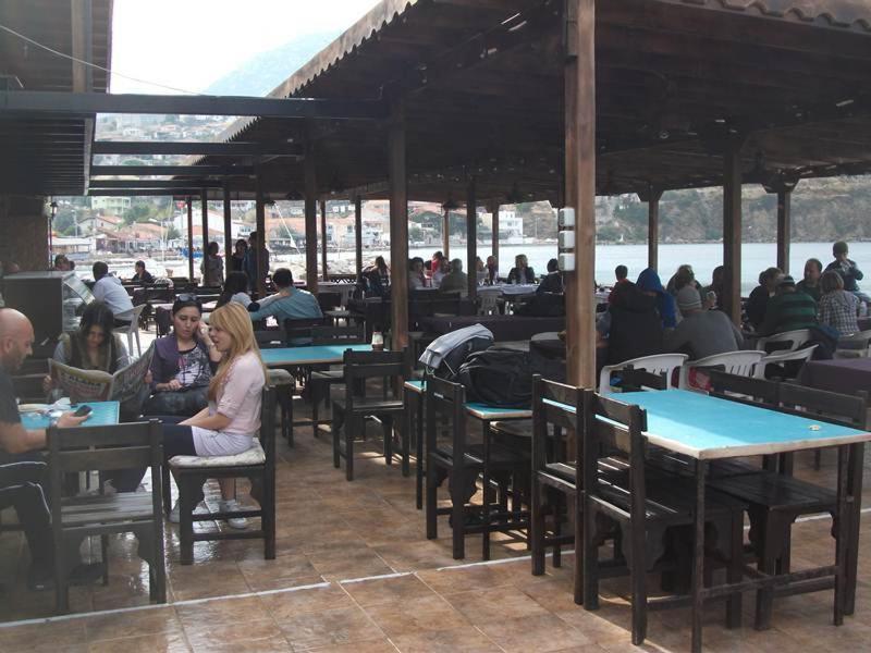 Number One Apart Hotel Karaburun  Exterior photo