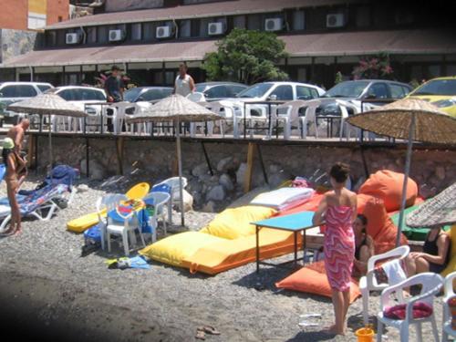Number One Apart Hotel Karaburun  Exterior photo