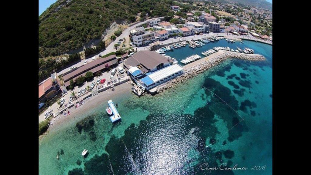 Number One Apart Hotel Karaburun  Exterior photo